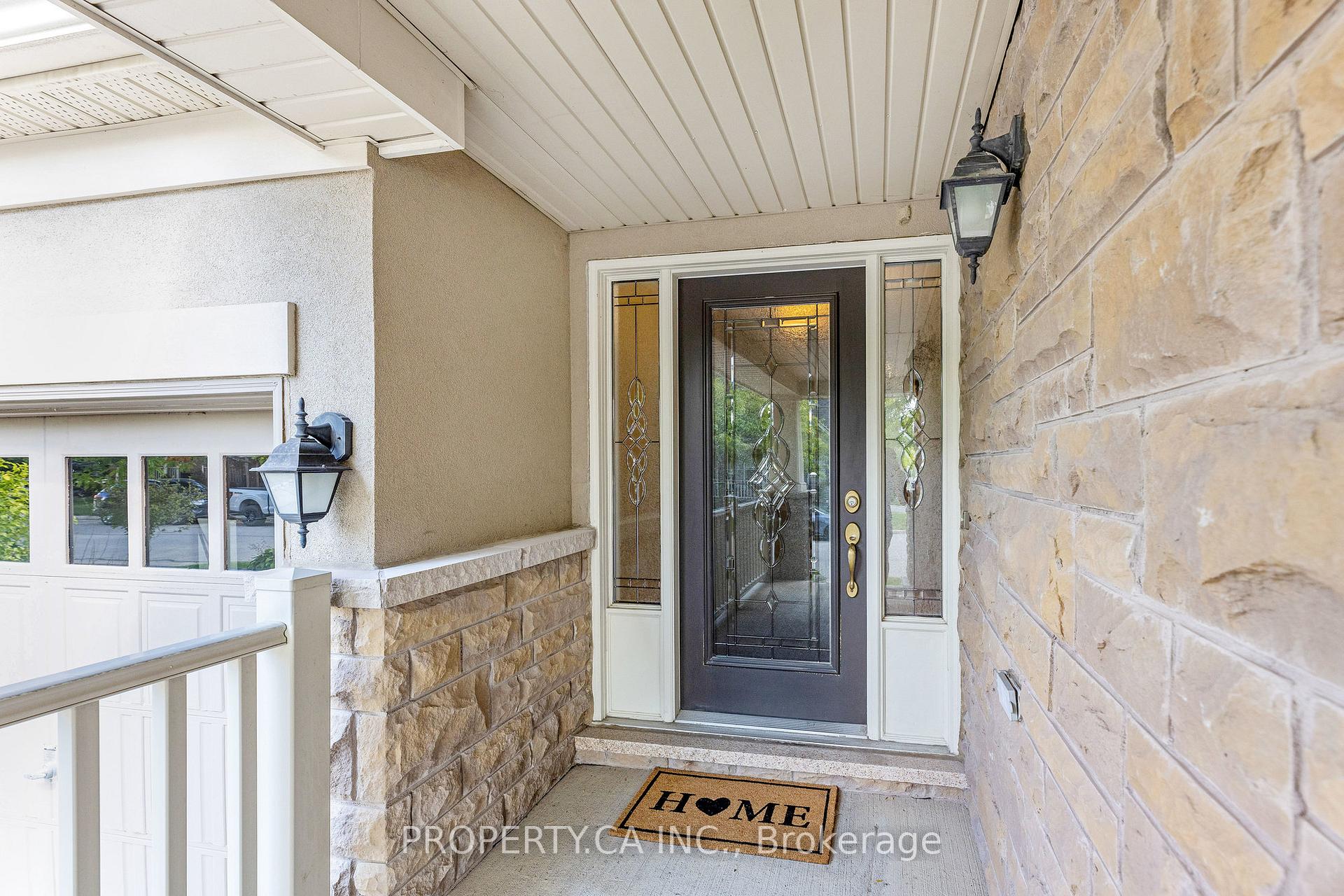 Photo 2 of 654 Laughren Crescent, Milton, Coates — HOMEH
