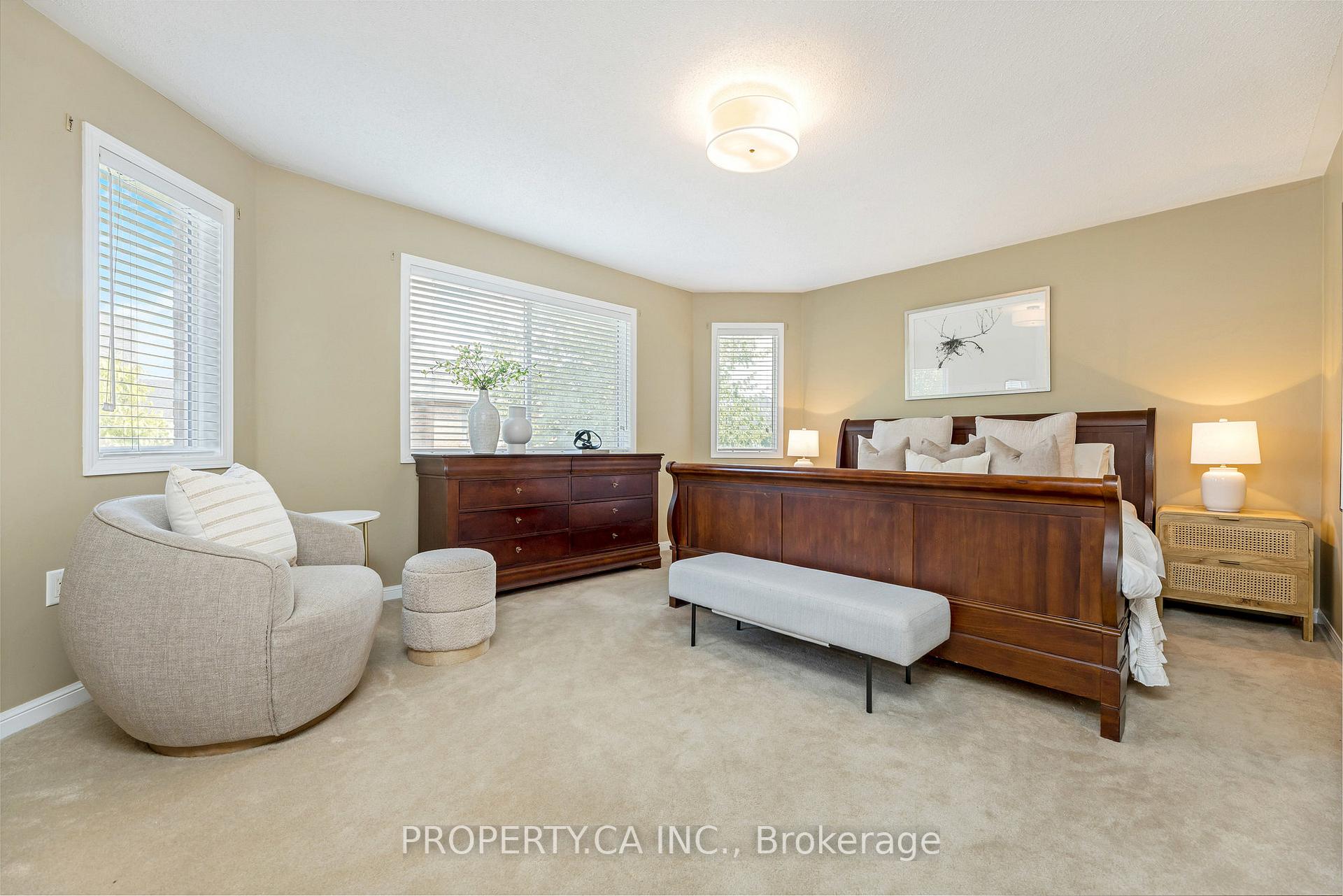 Photo 20 of 654 Laughren Crescent, Milton, Coates — HOMEH