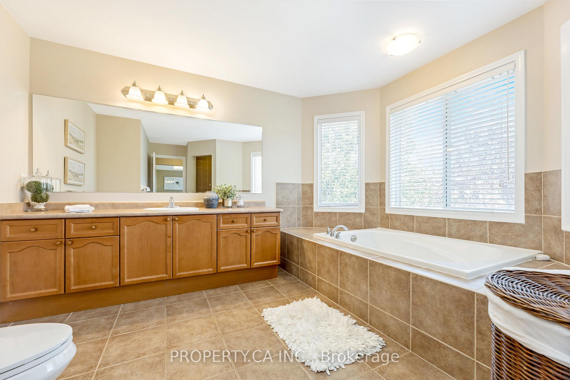 Photo 22 of 654 Laughren Crescent, Milton, Coates — HOMEH
