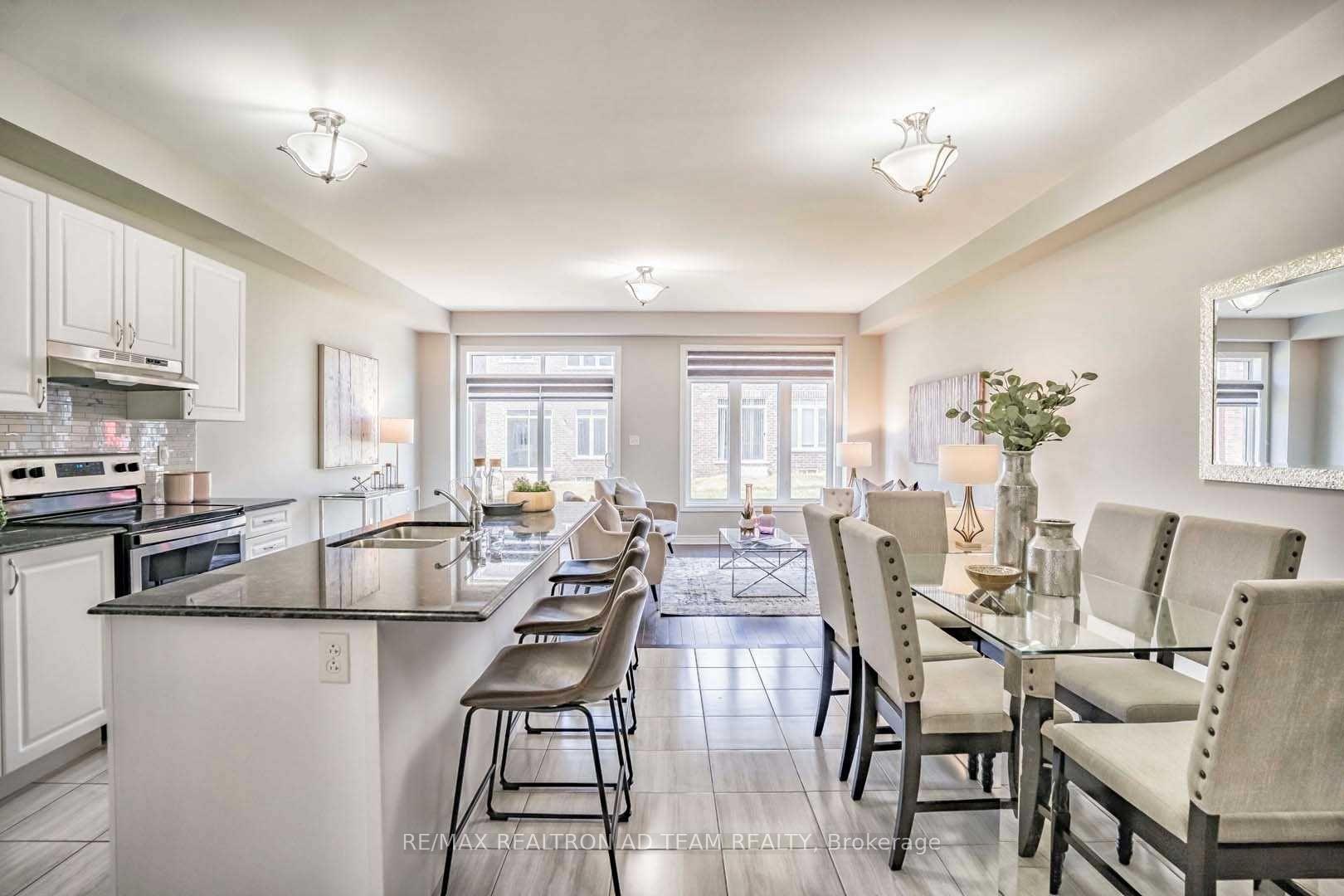Photo 4 of 24 Reddington Road, Markham, Cedarwood — HOMEH