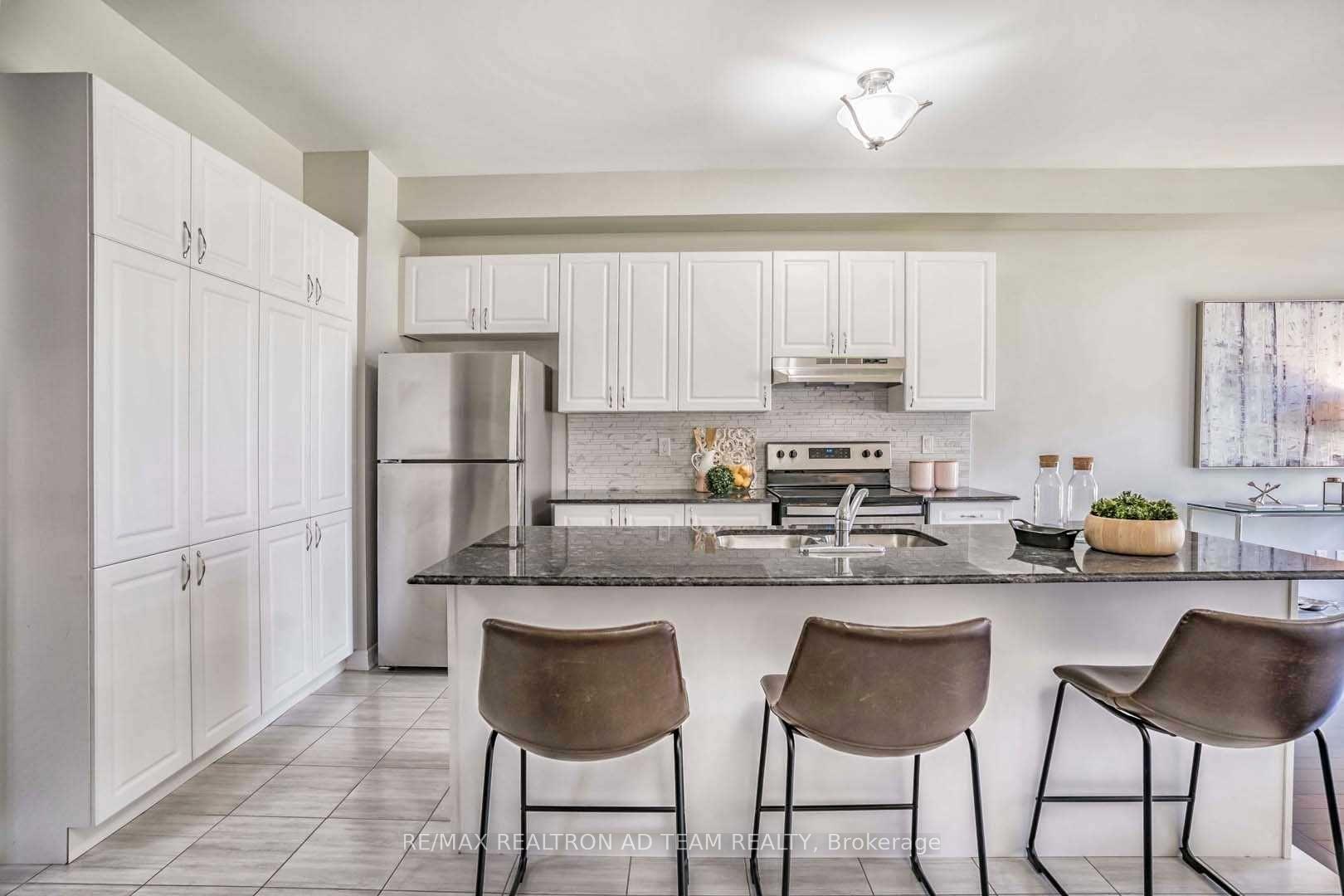 Photo 6 of 24 Reddington Road, Markham, Cedarwood — HOMEH