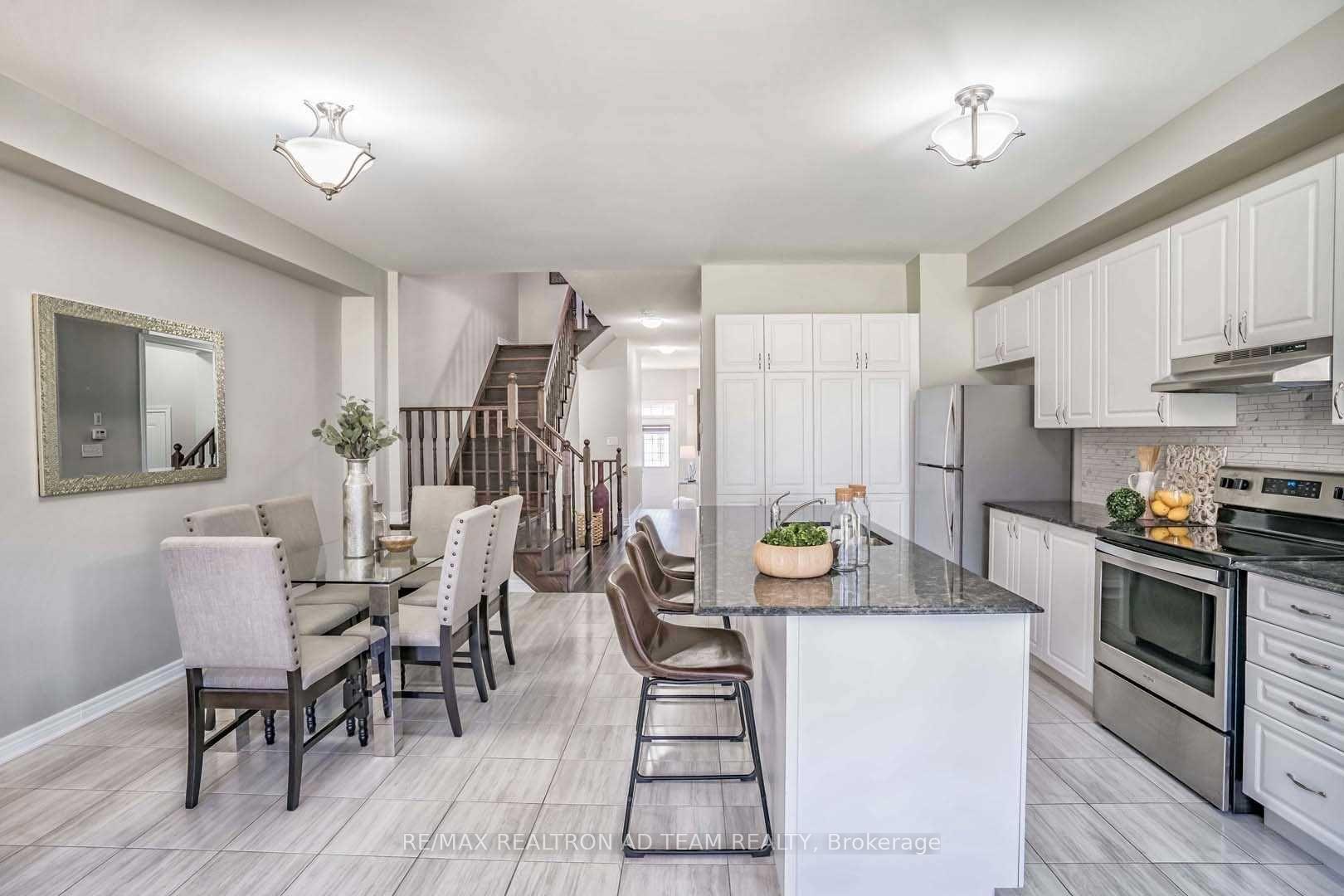Photo 8 of 24 Reddington Road, Markham, Cedarwood — HOMEH