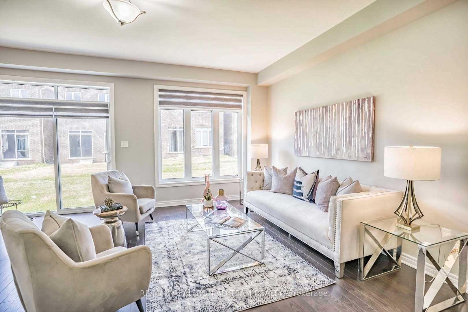 Photo 13 of 24 Reddington Road, Markham, Cedarwood — HOMEH
