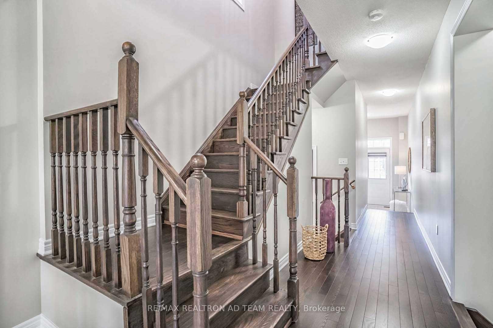 Photo 16 of 24 Reddington Road, Markham, Cedarwood — HOMEH