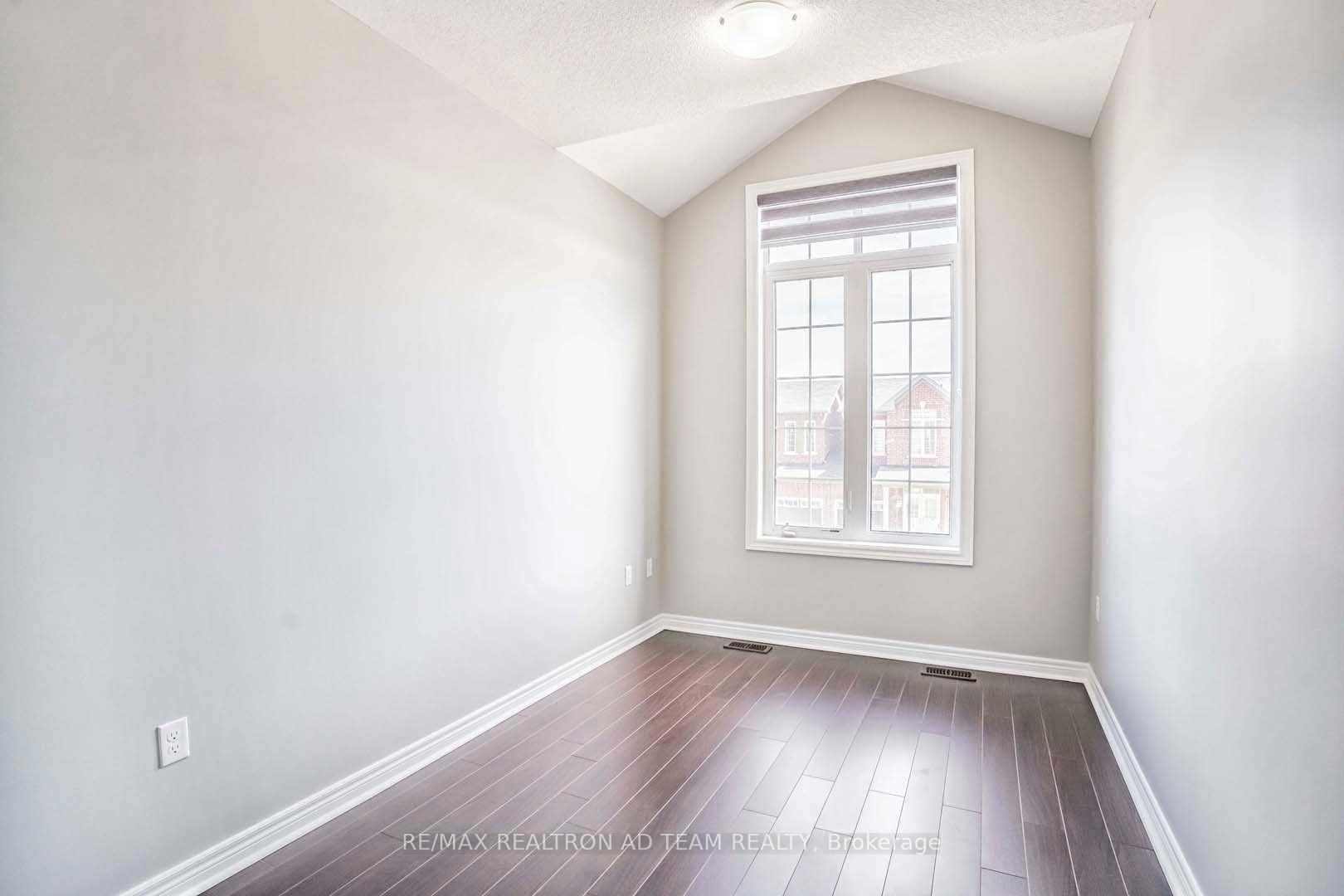 Photo 22 of 24 Reddington Road, Markham, Cedarwood — HOMEH