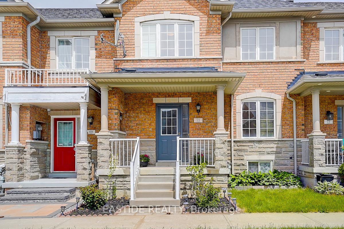 Photo 2 of 71 Andriana Crescent, Markham, Box Grove — HOMEH