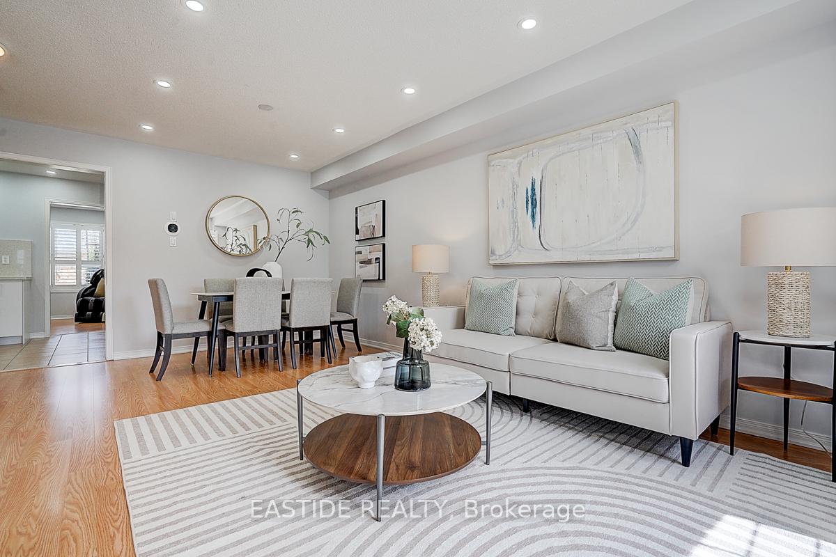 Photo 6 of 71 Andriana Crescent, Markham, Box Grove — HOMEH