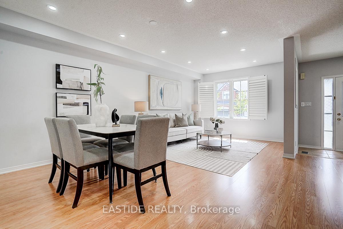 Photo 7 of 71 Andriana Crescent, Markham, Box Grove — HOMEH