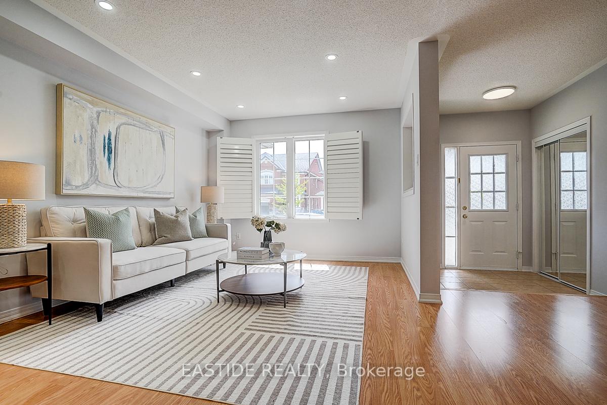 Photo 8 of 71 Andriana Crescent, Markham, Box Grove — HOMEH