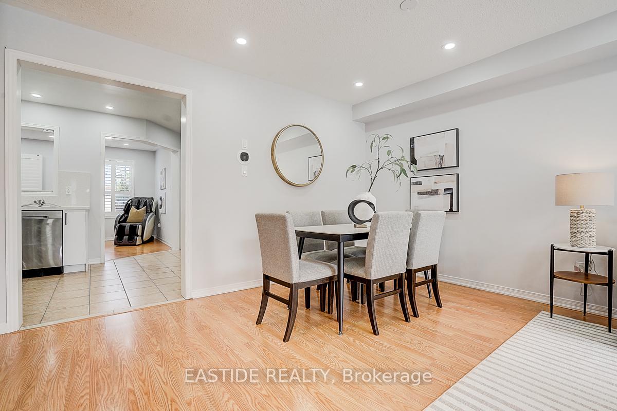 Photo 11 of 71 Andriana Crescent, Markham, Box Grove — HOMEH