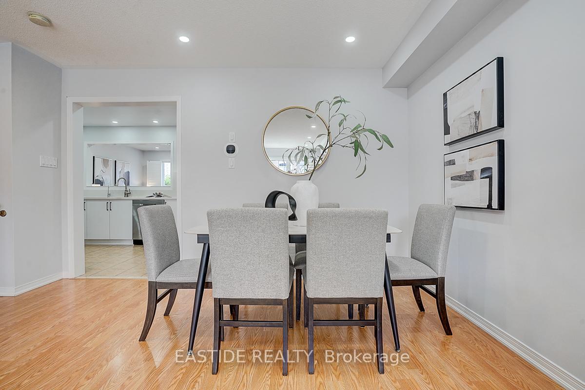 Photo 12 of 71 Andriana Crescent, Markham, Box Grove — HOMEH