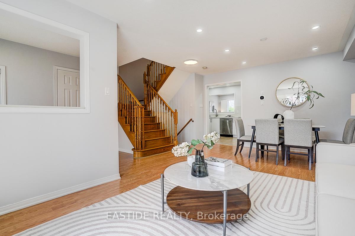 Photo 13 of 71 Andriana Crescent, Markham, Box Grove — HOMEH
