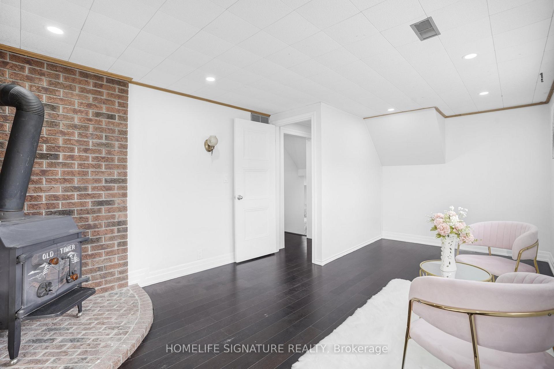 Photo 23 of 77 Orchard Mill Crescent, Kitchener, Lower Doon — HOMEH