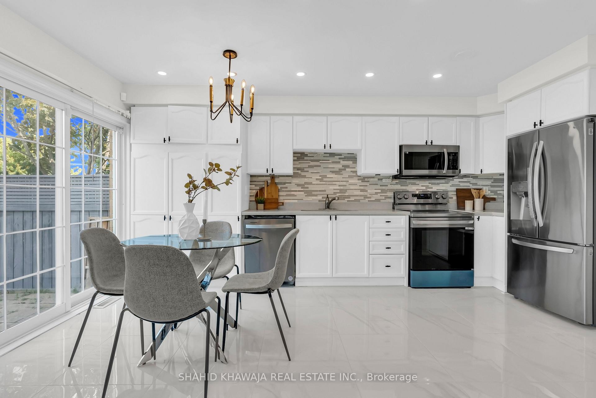 Photo 10 of 492 Collis Court, Milton, Clarke — HOMEH