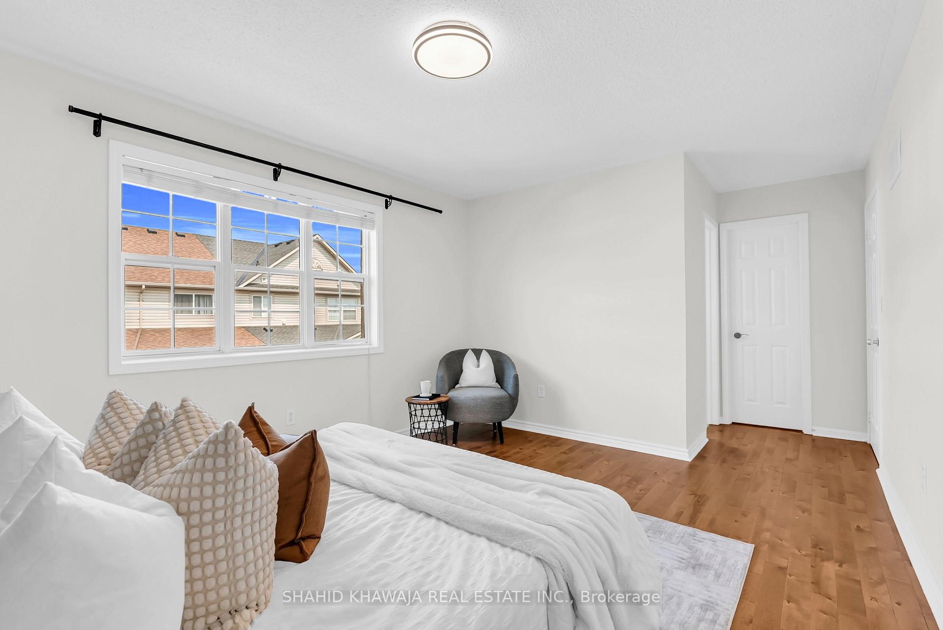 Photo 17 of 492 Collis Court, Milton, Clarke — HOMEH