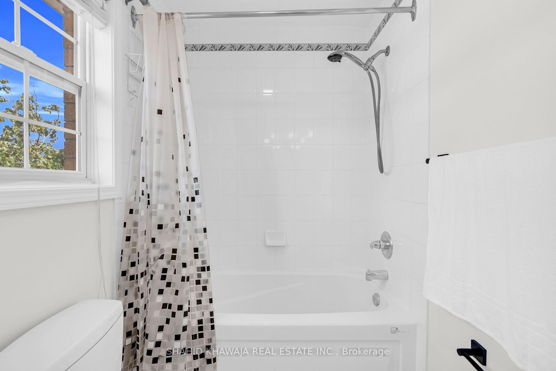 Photo 20 of 492 Collis Court, Milton, Clarke — HOMEH