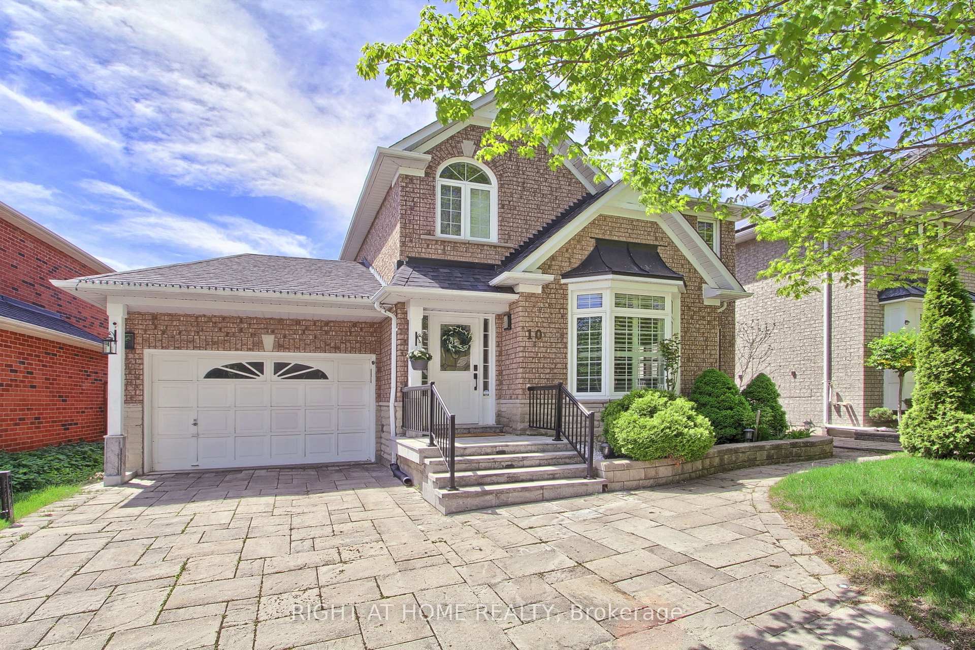 Front of 10 Juneberry Avenue