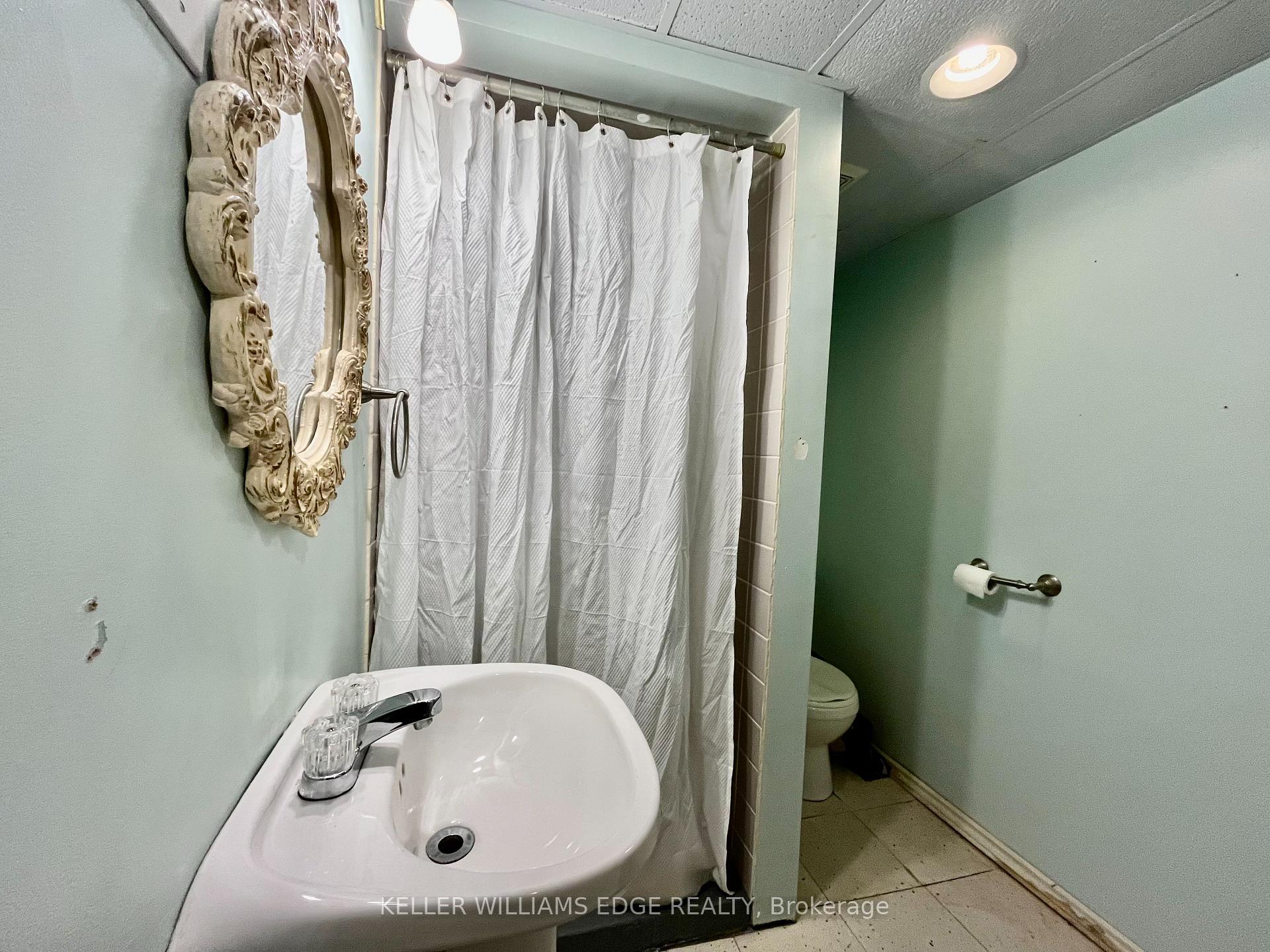 Photo 17 of 315 Hunter Street W, Hamilton, Kirkendall — HOMEH