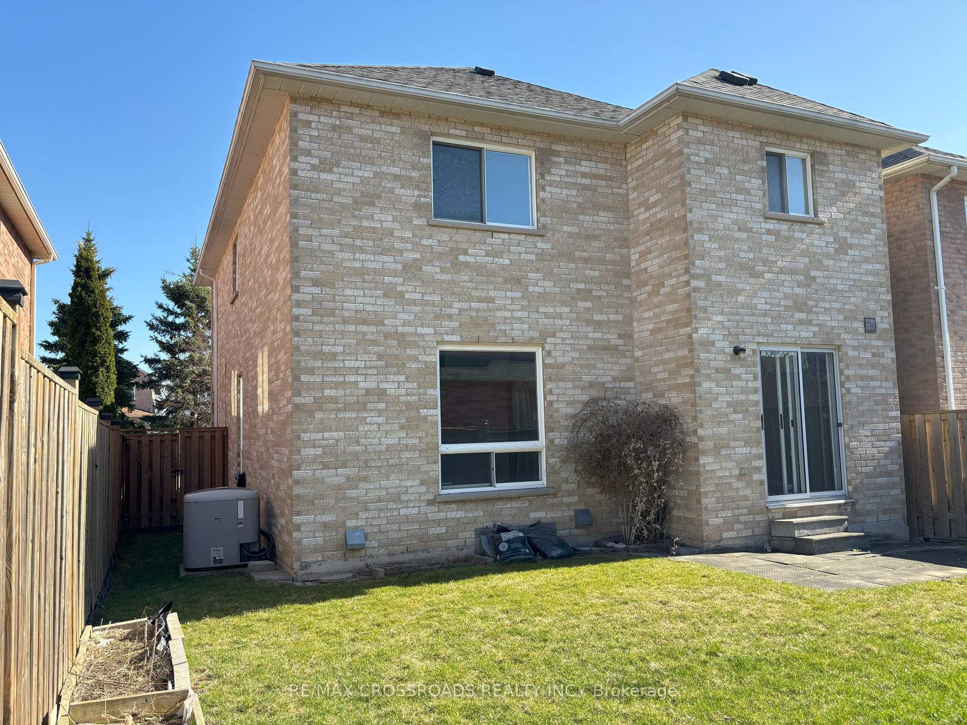 Photo 30 of 110 Halterwood Circle, Markham, Markville — HOMEH