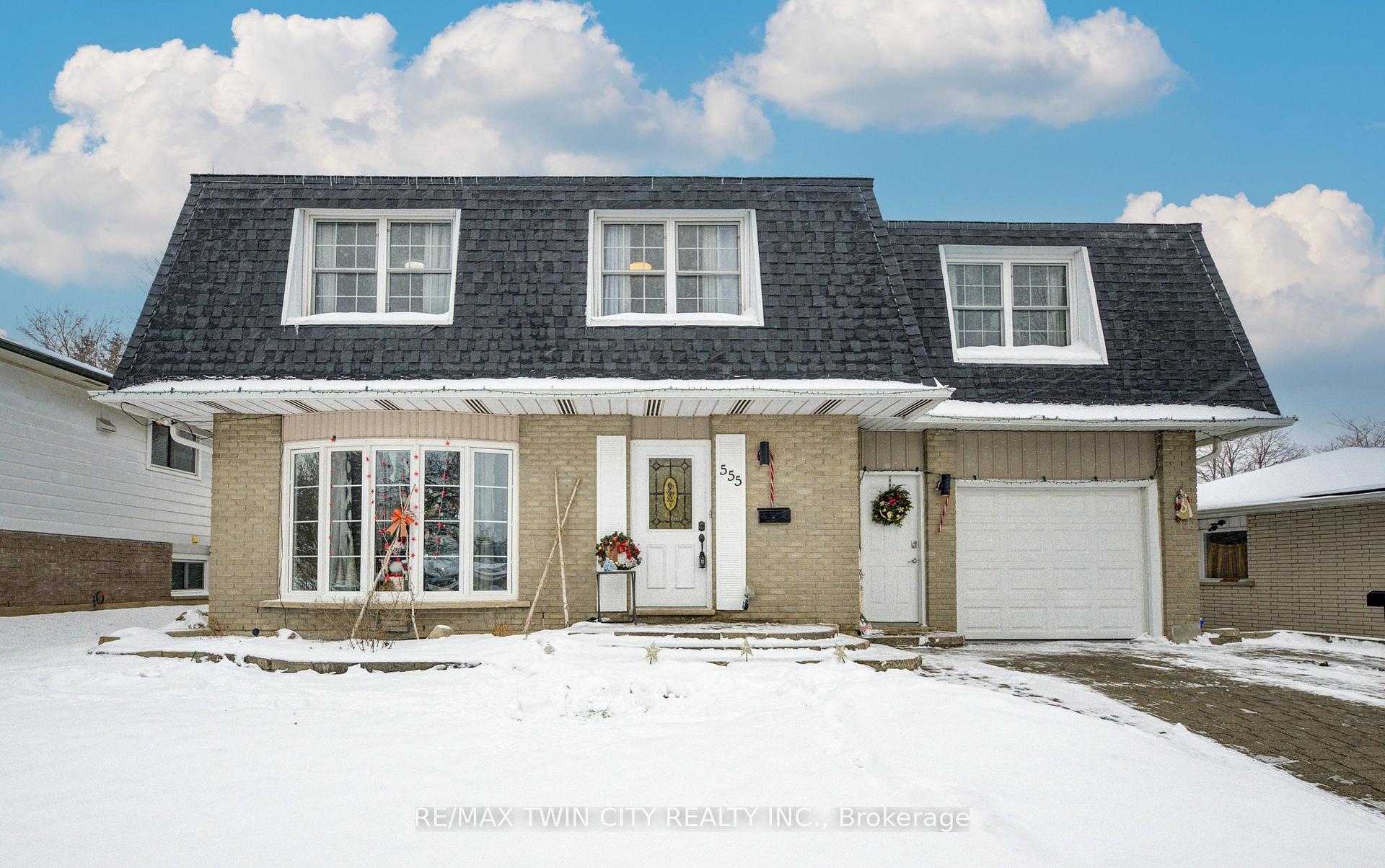 Photo 1 of 555 Westheights Drive, Kitchener — HOMEH