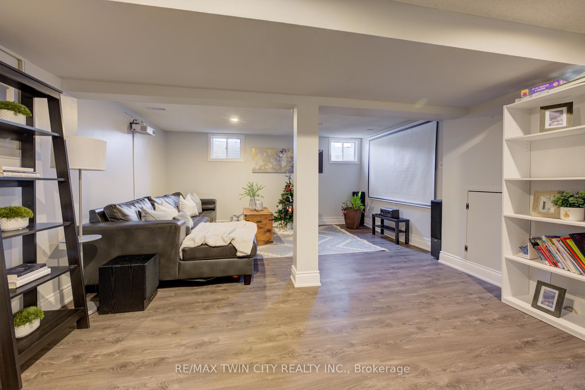 Photo 21 of 555 Westheights Drive, Kitchener — HOMEH