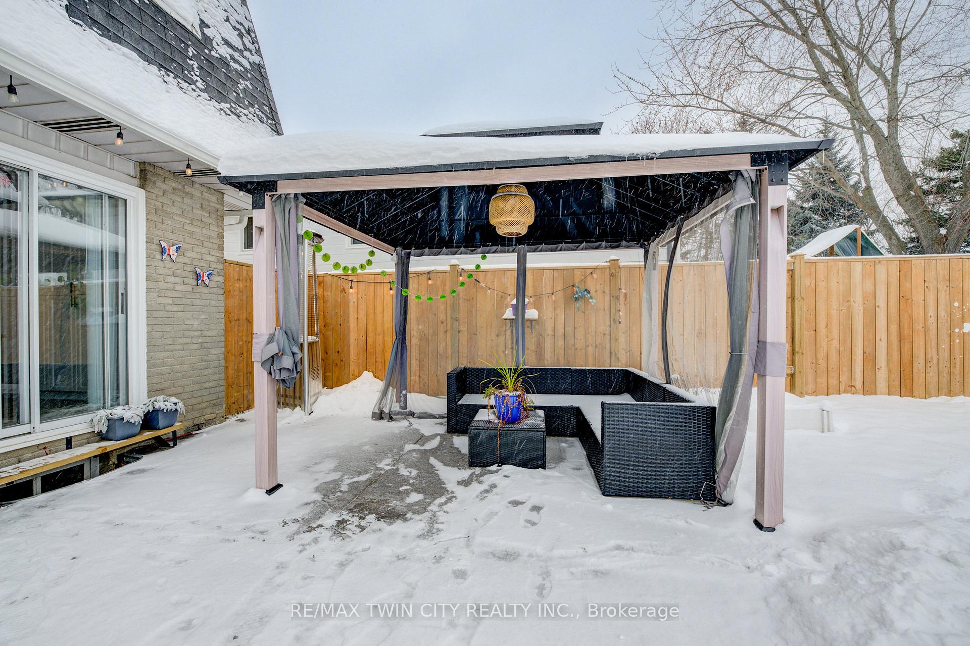 Photo 27 of 555 Westheights Drive, Kitchener — HOMEH