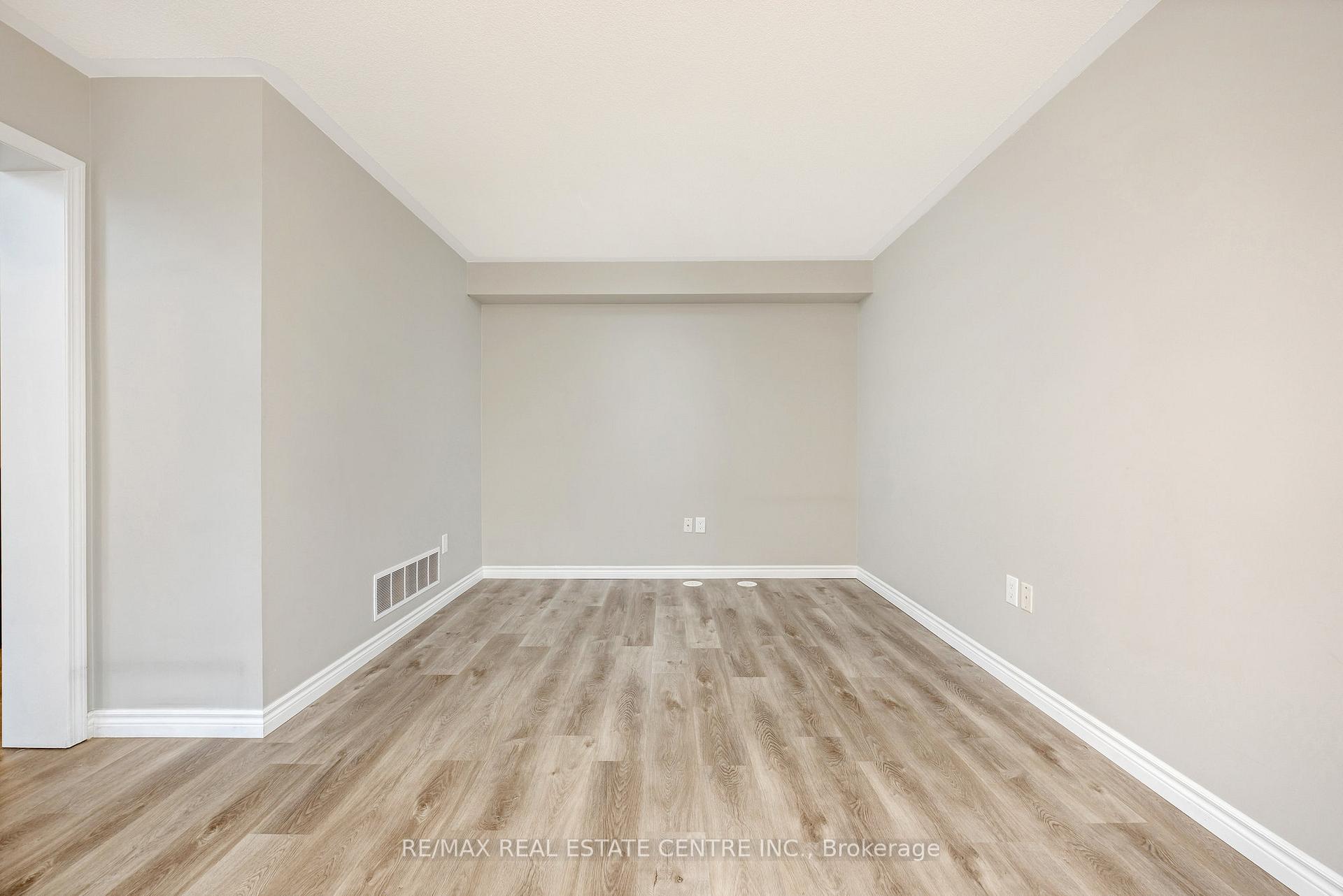 Photo 16 of 761 Challinor Terrace, Milton, Harrison — HOMEH