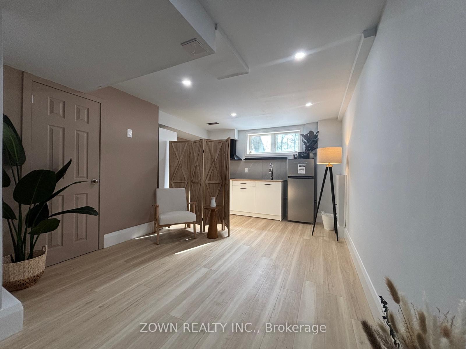 Photo 6 of Unit Basement, 52 Crafter Crescent, Hamilton, Stoney Creek Mountain — HOMEH