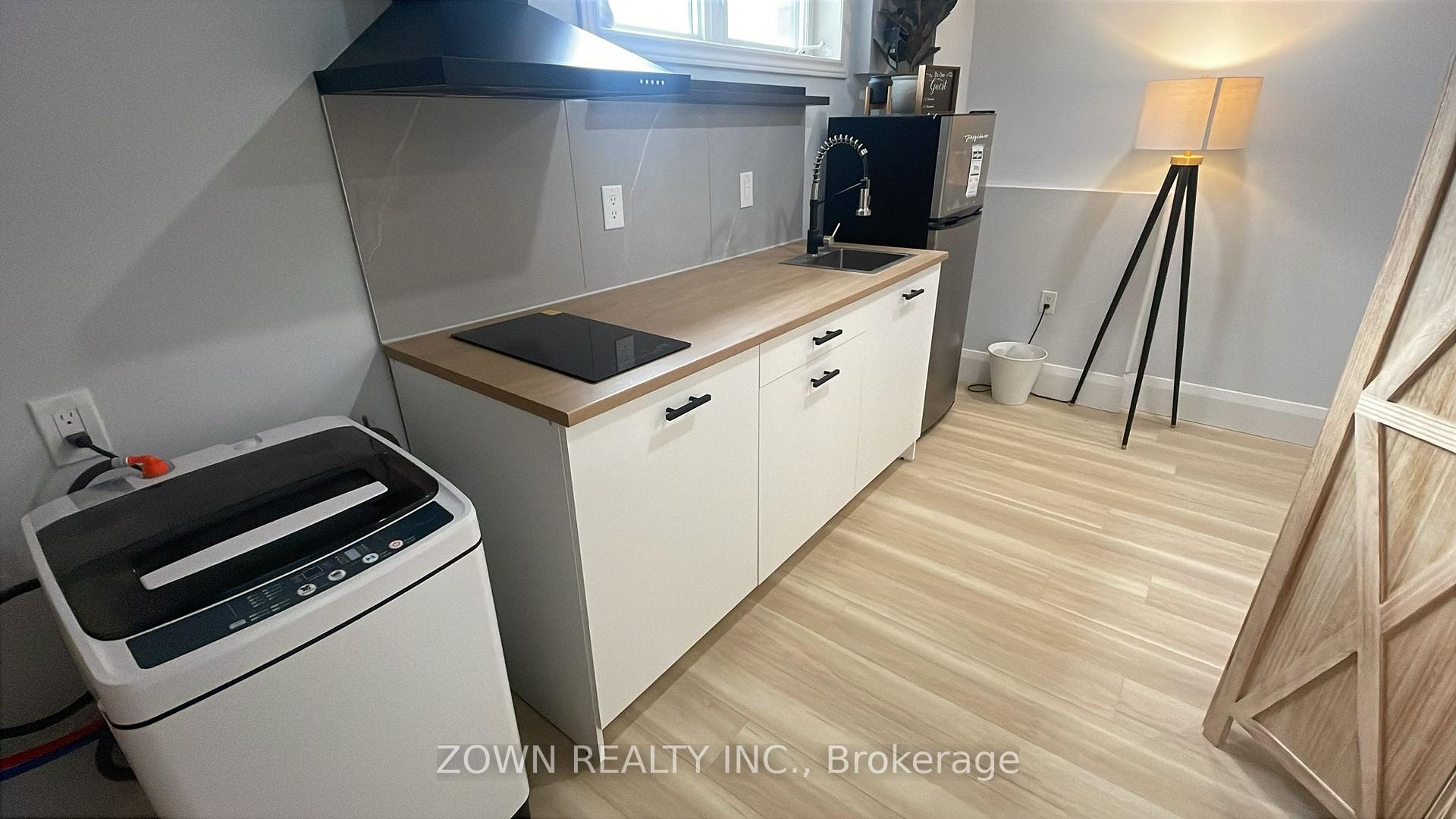 Photo 8 of Unit Basement, 52 Crafter Crescent, Hamilton, Stoney Creek Mountain — HOMEH