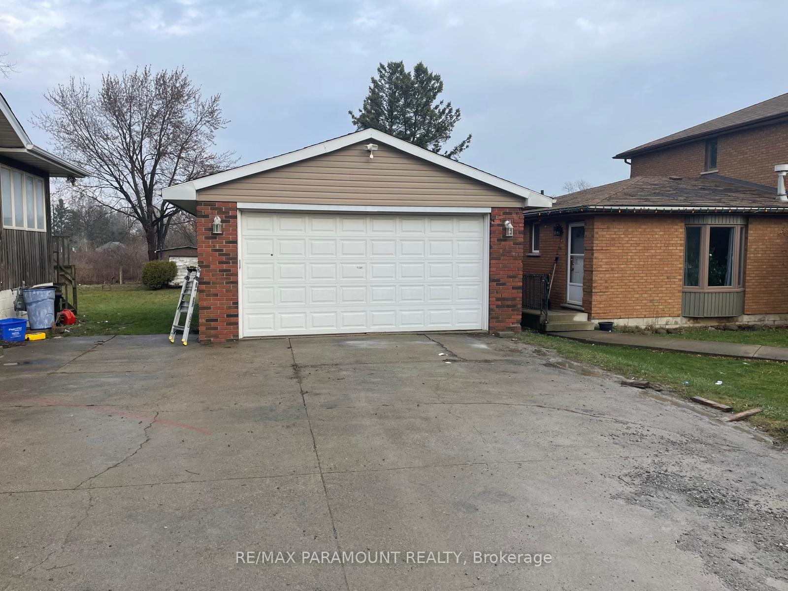 Photo 1 of 1869 Rymal Road E, Hamilton, Stoney Creek Mountain — HOMEH