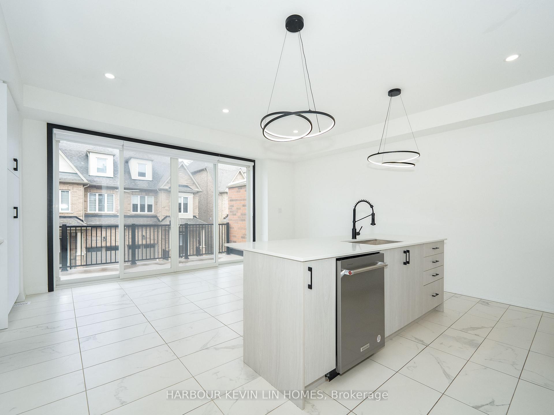 Photo 15 of 9080 Woodbine Avenue, Markham, Buttonville — HOMEH