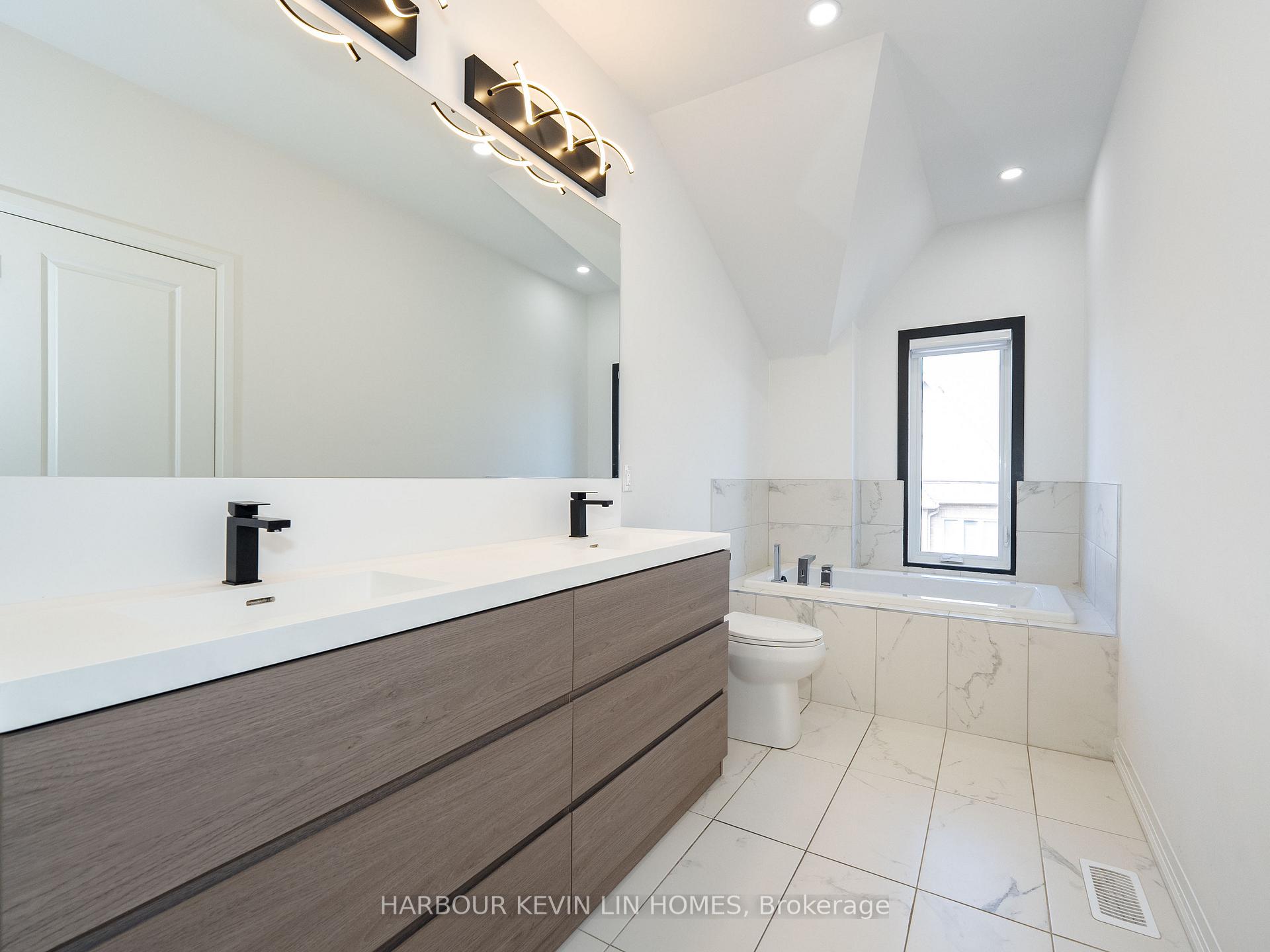 Photo 32 of 9080 Woodbine Avenue, Markham, Buttonville — HOMEH