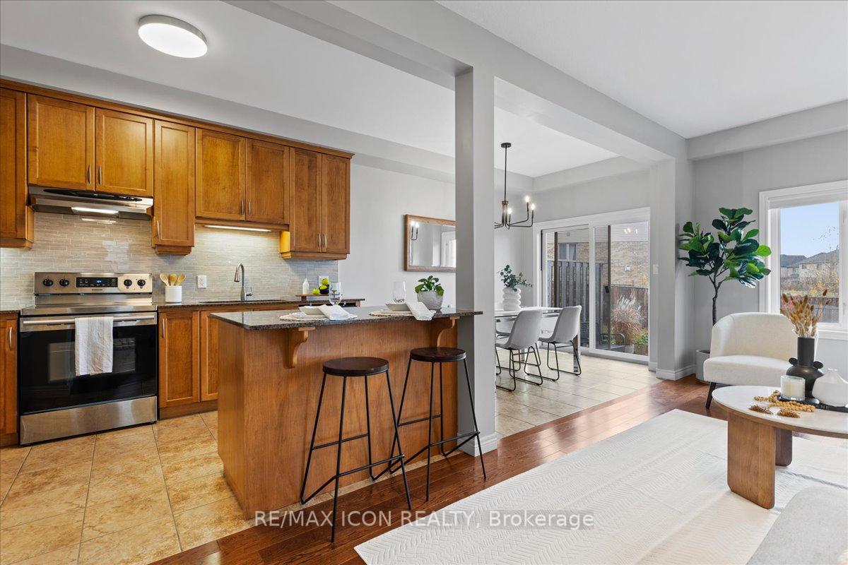 Photo 5 of 230 Greenwater Place, Kitchener, Doon South — HOMEH