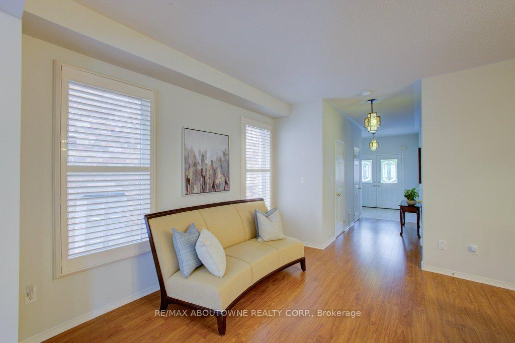 Photo 11 of 773 Shanks Heights, Milton, Coates — HOMEH