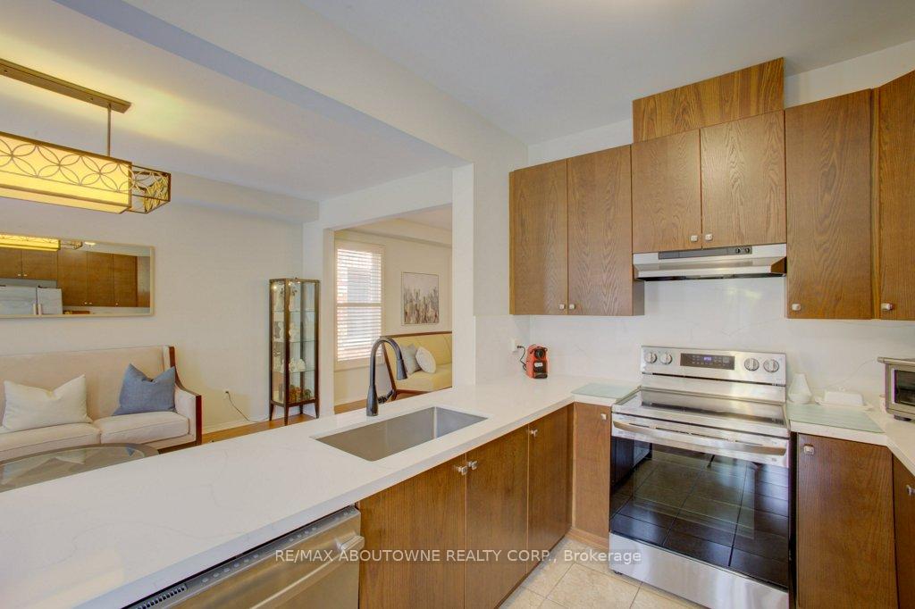 Photo 19 of 773 Shanks Heights, Milton, Coates — HOMEH