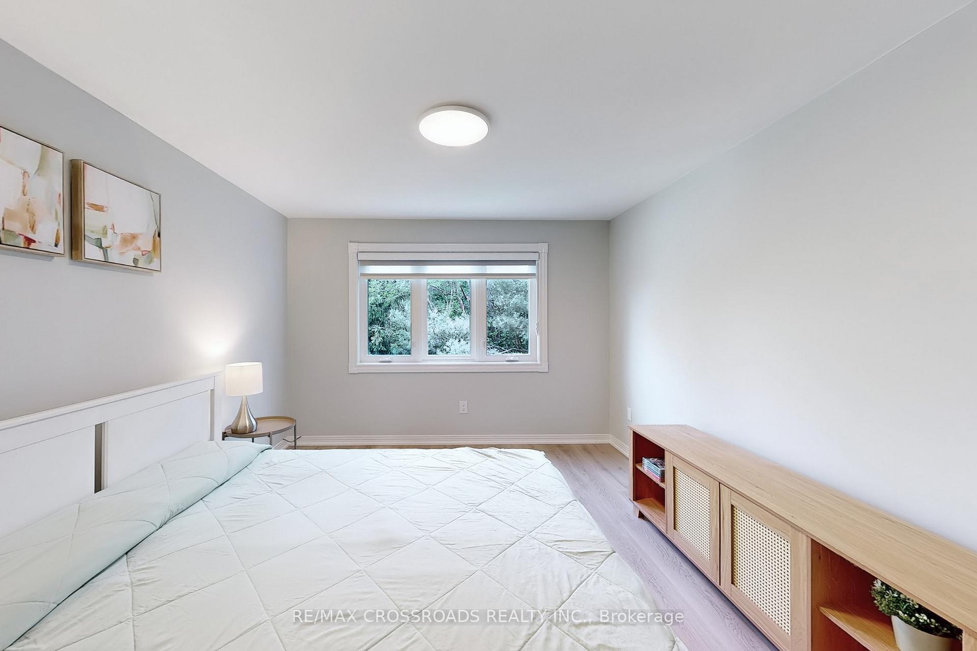 Photo 26 of 24 Dalecroft Circle, Markham, Unionville — HOMEH