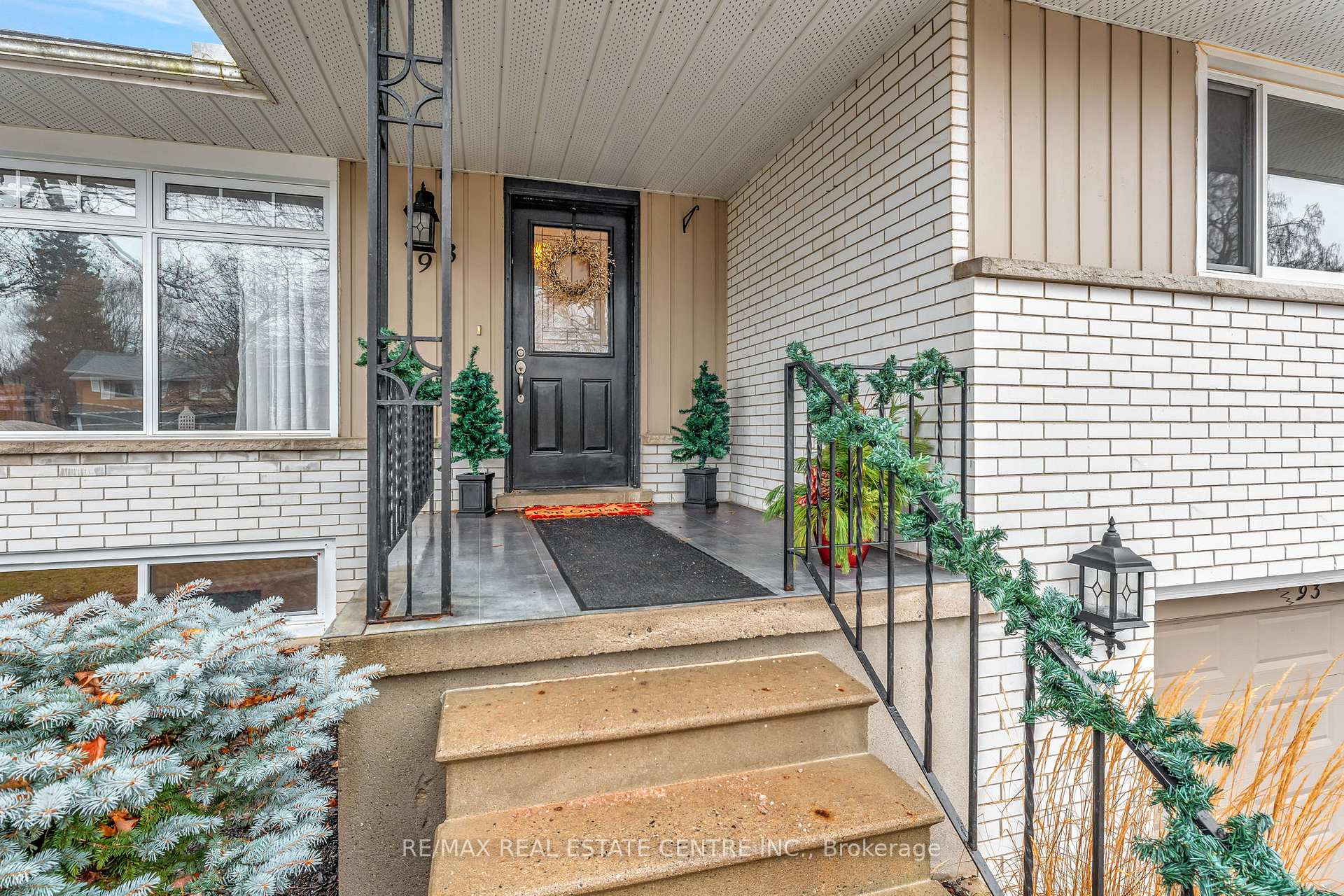 Photo 5 of 93 Crosby Drive, Kitchener — HOMEH