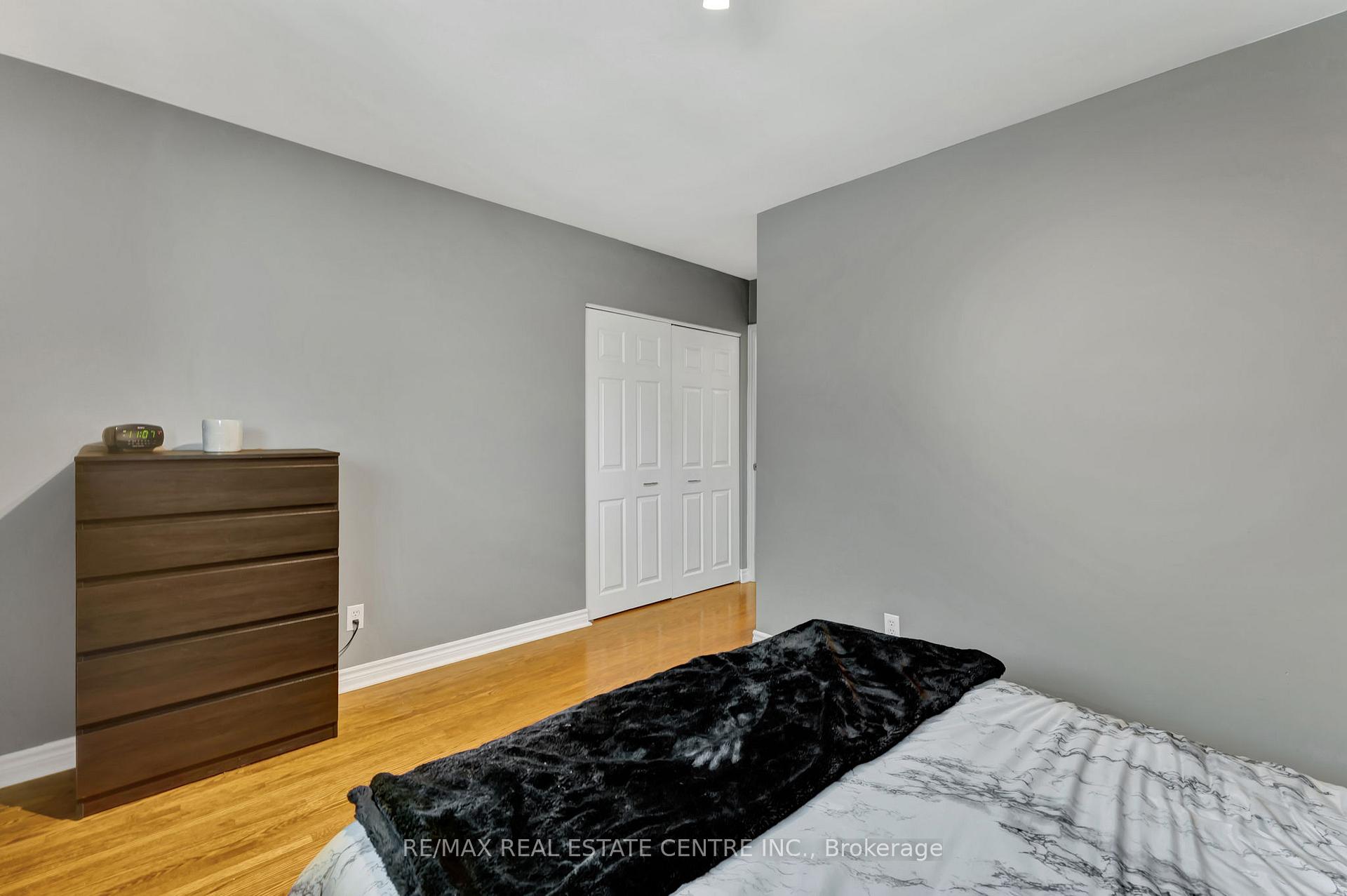 Photo 22 of 93 Crosby Drive, Kitchener — HOMEH