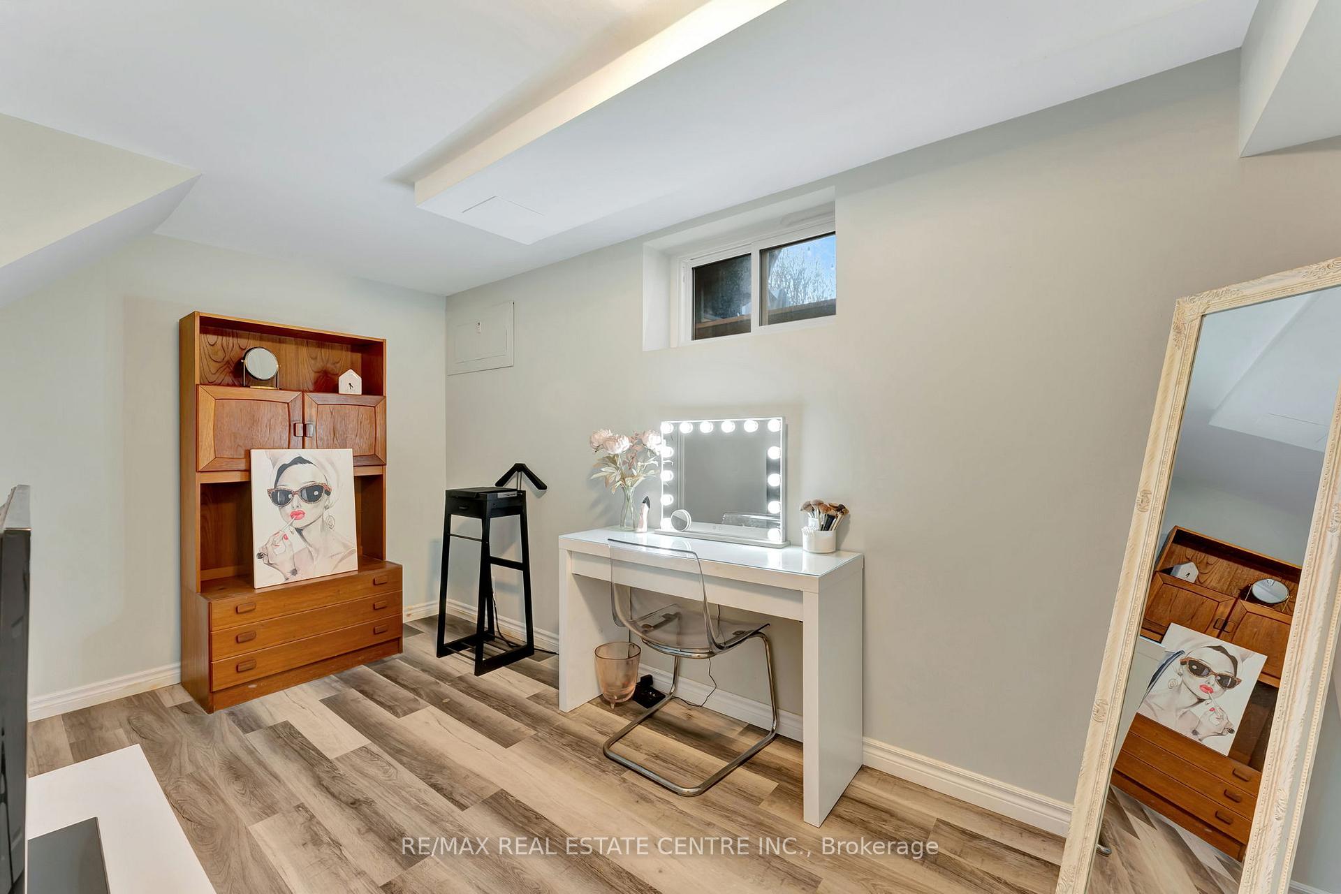 Photo 28 of 93 Crosby Drive, Kitchener — HOMEH