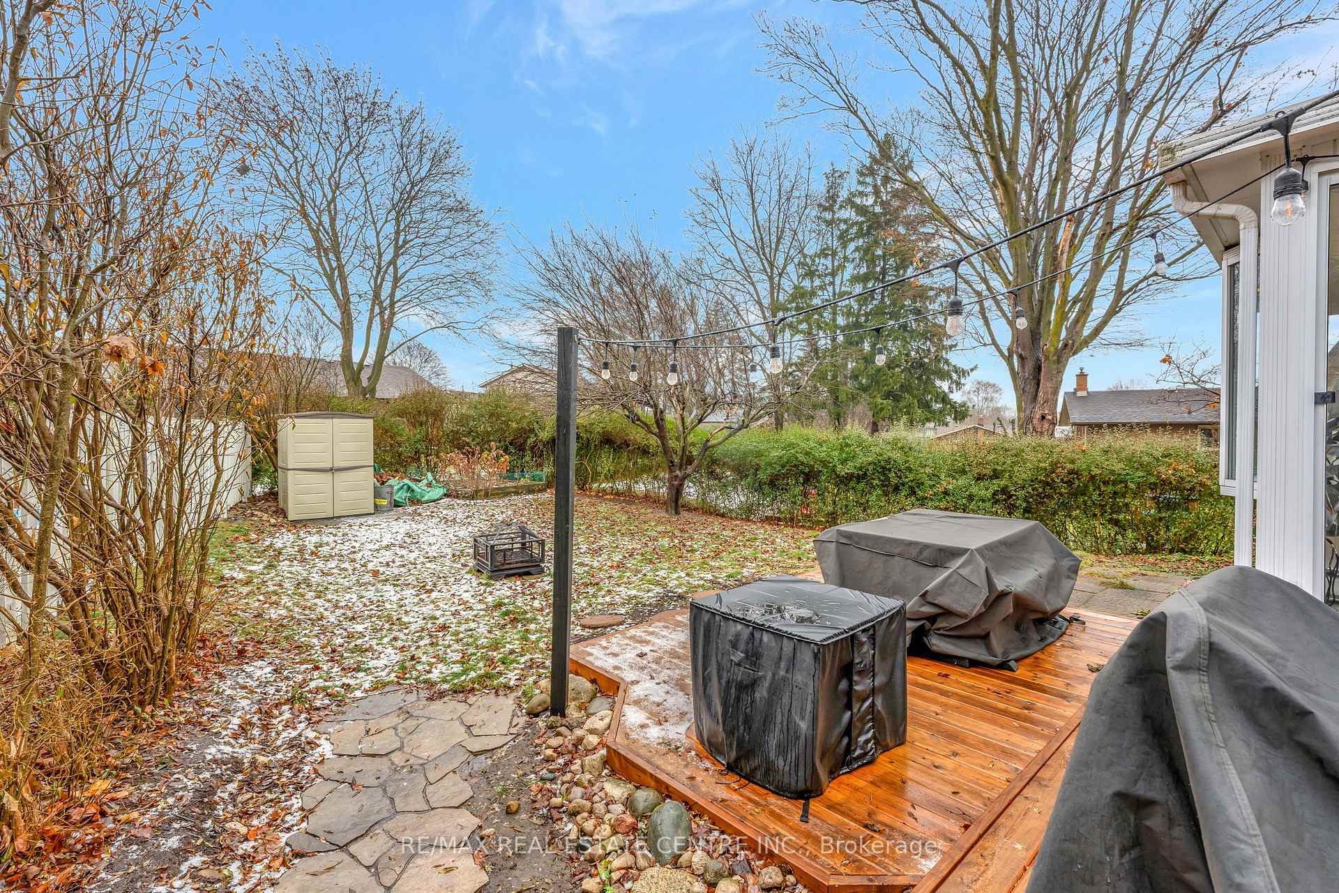 Photo 32 of 93 Crosby Drive, Kitchener — HOMEH