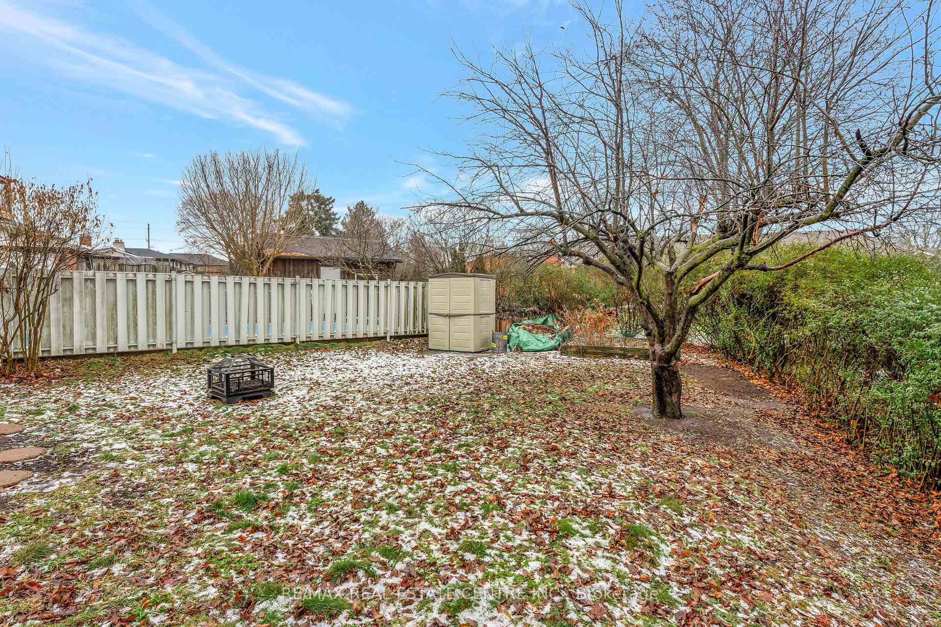 Photo 34 of 93 Crosby Drive, Kitchener — HOMEH