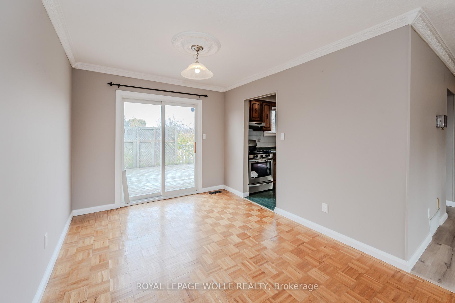 Photo 8 of 894 Strasburg Road, Kitchener — HOMEH