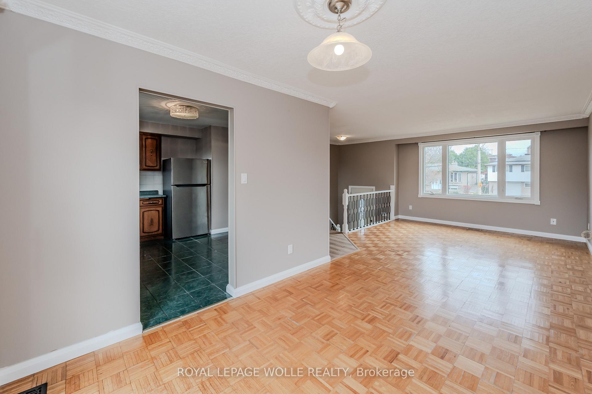 Photo 10 of 894 Strasburg Road, Kitchener — HOMEH