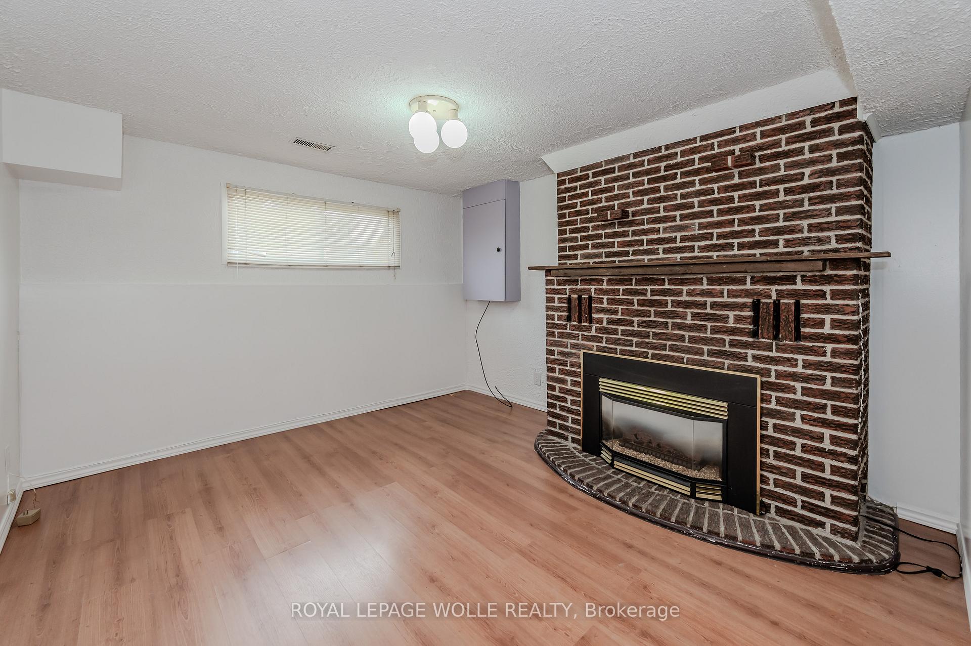 Photo 22 of 894 Strasburg Road, Kitchener — HOMEH