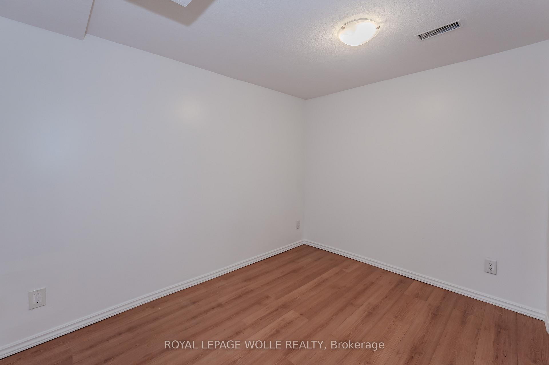 Photo 24 of 894 Strasburg Road, Kitchener — HOMEH