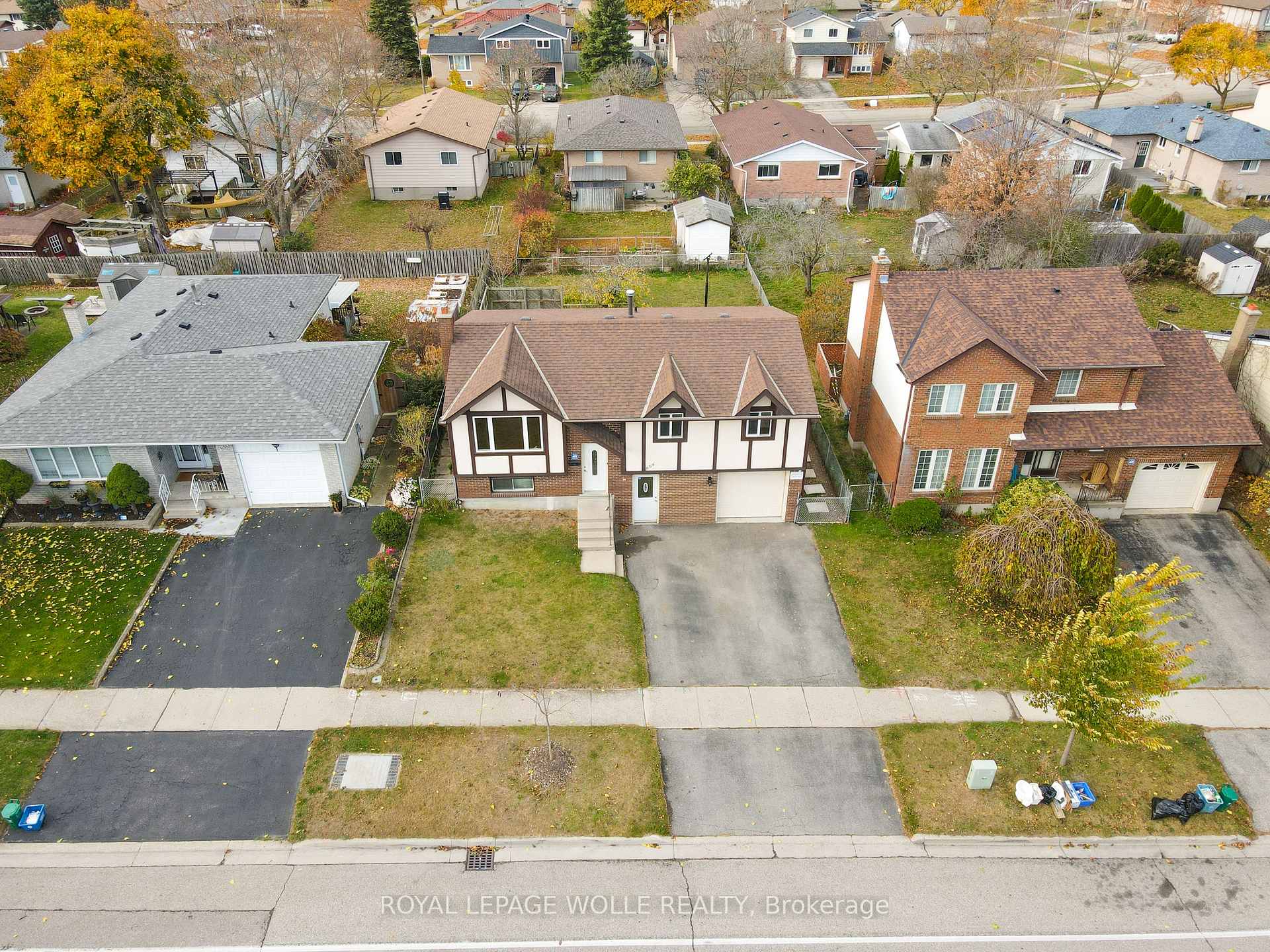 Photo 26 of 894 Strasburg Road, Kitchener — HOMEH