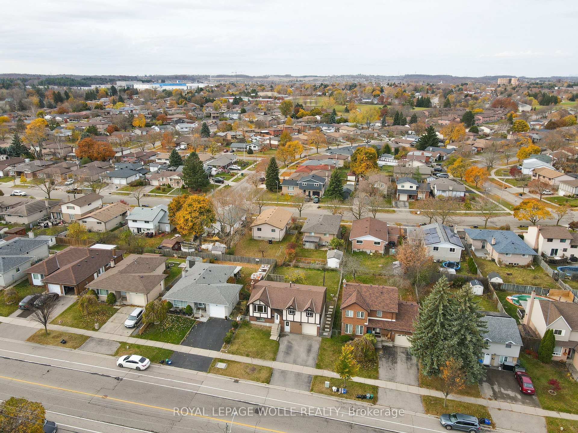 Photo 28 of 894 Strasburg Road, Kitchener — HOMEH