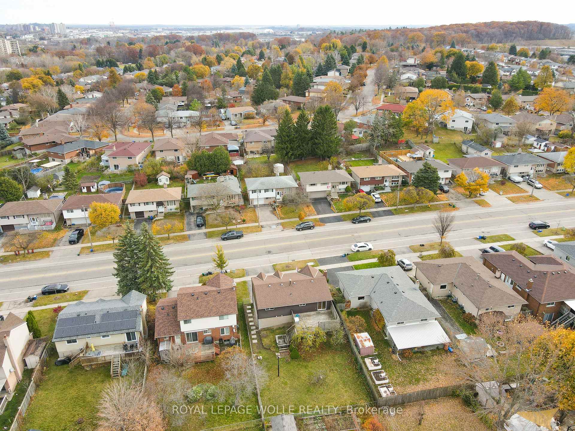 Photo 30 of 894 Strasburg Road, Kitchener — HOMEH