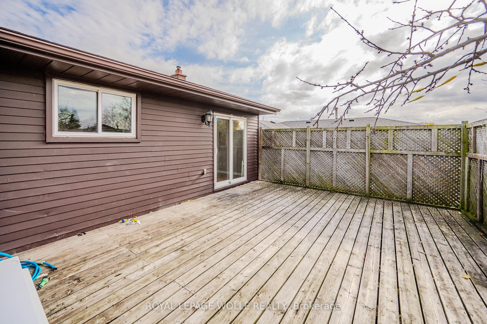 Photo 33 of 894 Strasburg Road, Kitchener — HOMEH