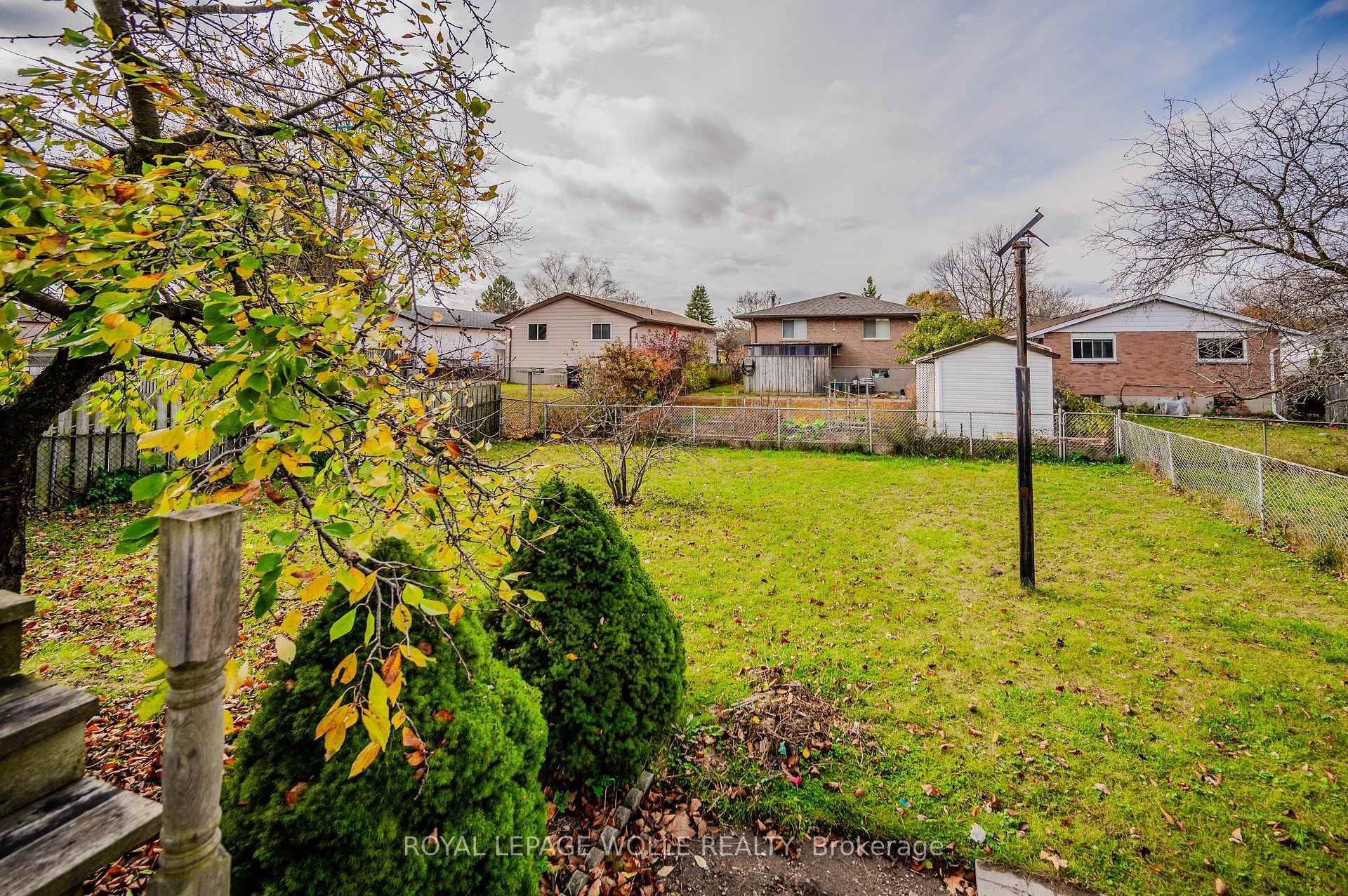 Photo 35 of 894 Strasburg Road, Kitchener — HOMEH
